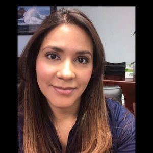 Meet your Posher, Mayra